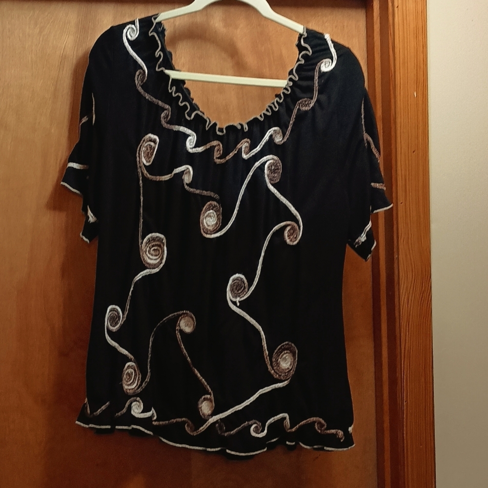 Essentials Black/brown&white design Flutter Sleeve Size 1X